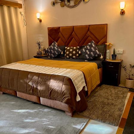 Atharva'S Homestay By Goaround Homes - Nehru Enclave Metro, South Delhi Nové Dillí Exteriér fotografie