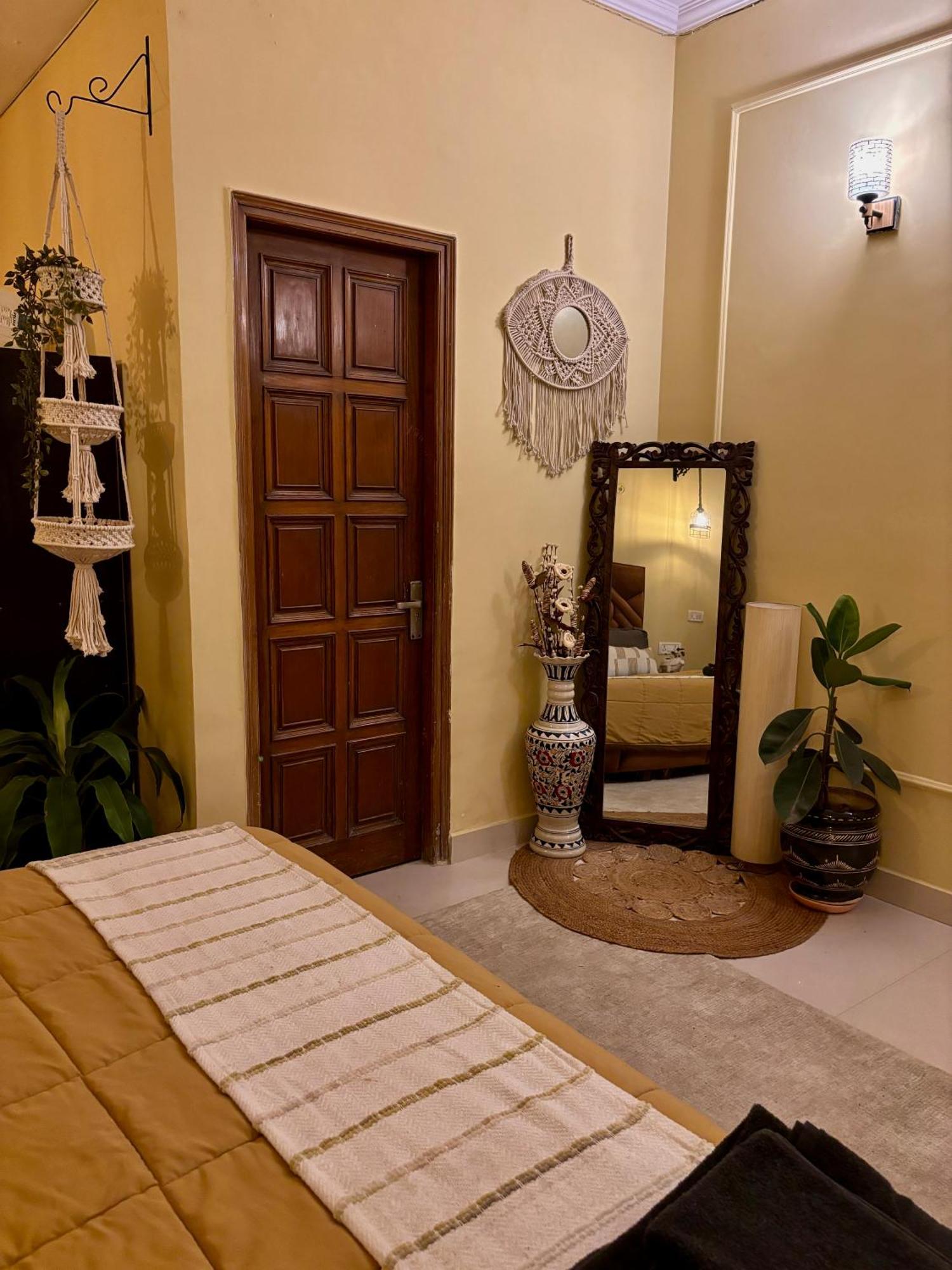 Atharva'S Homestay By Goaround Homes - Nehru Enclave Metro, South Delhi Nové Dillí Exteriér fotografie
