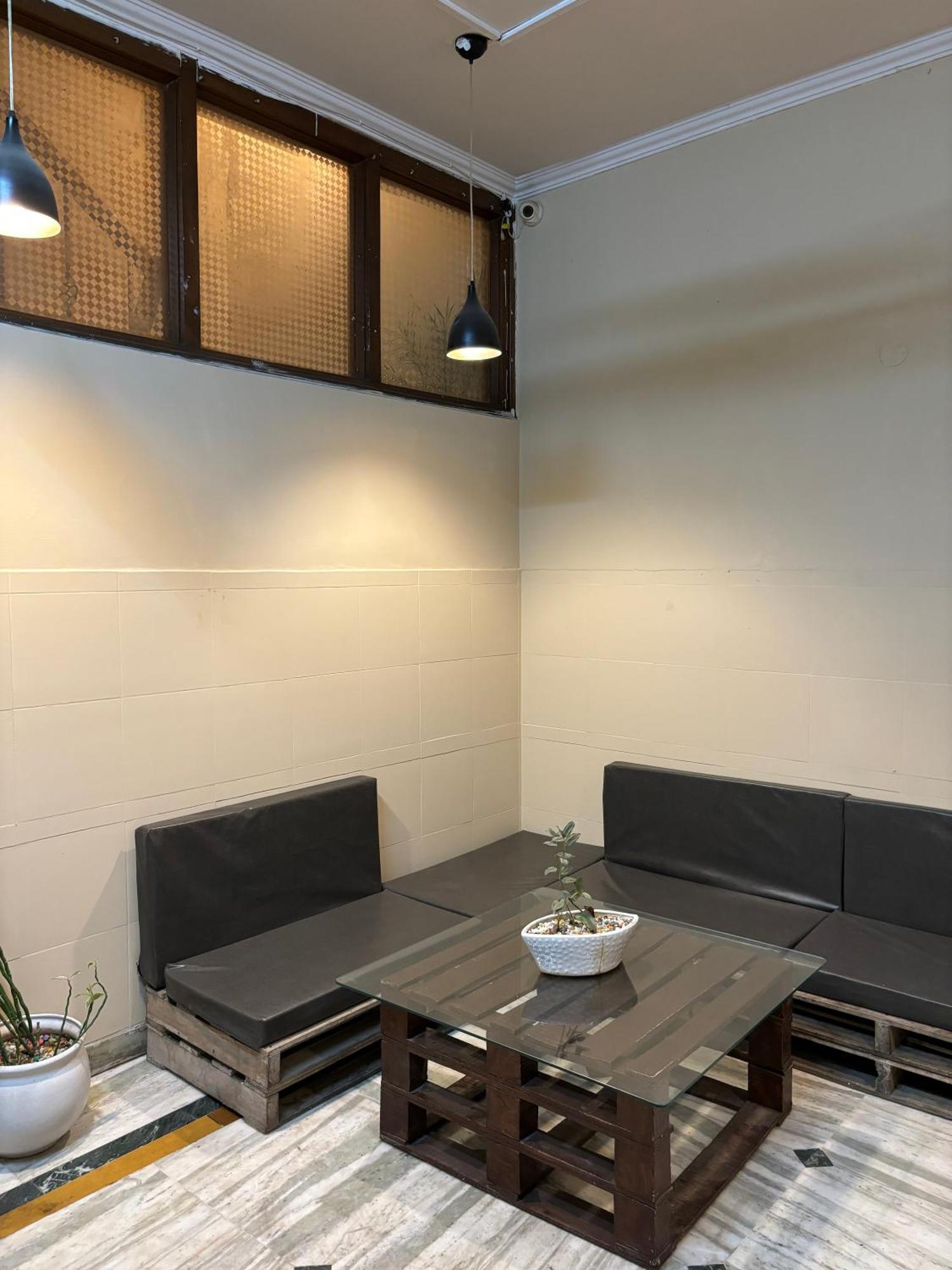 Atharva'S Homestay By Goaround Homes - Nehru Enclave Metro, South Delhi Nové Dillí Exteriér fotografie